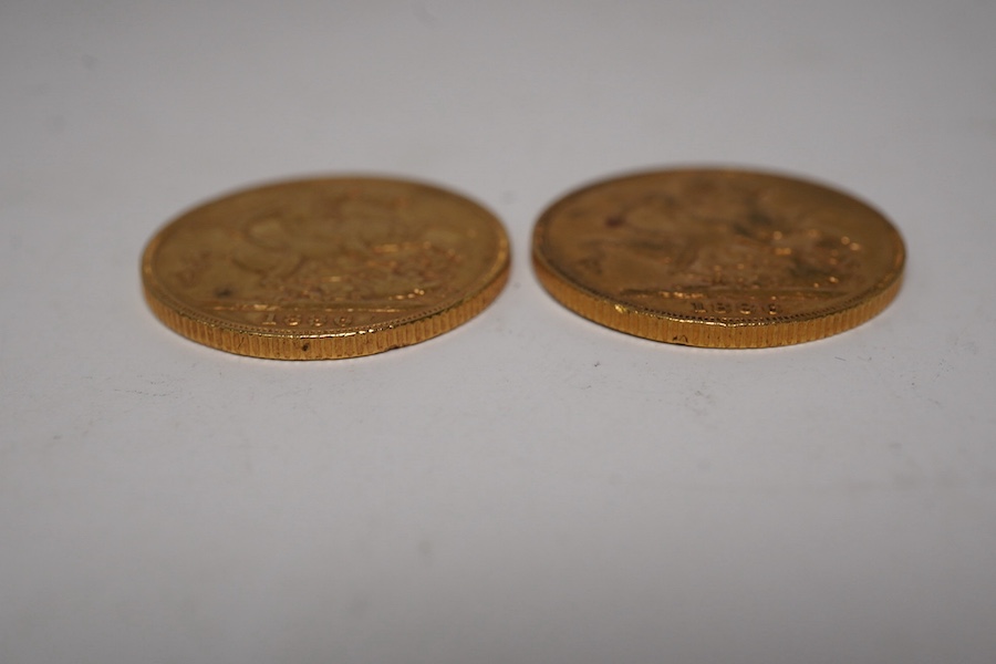 Australia gold coins, Victoria, two gold sovereigns, both 1886M, and both VF